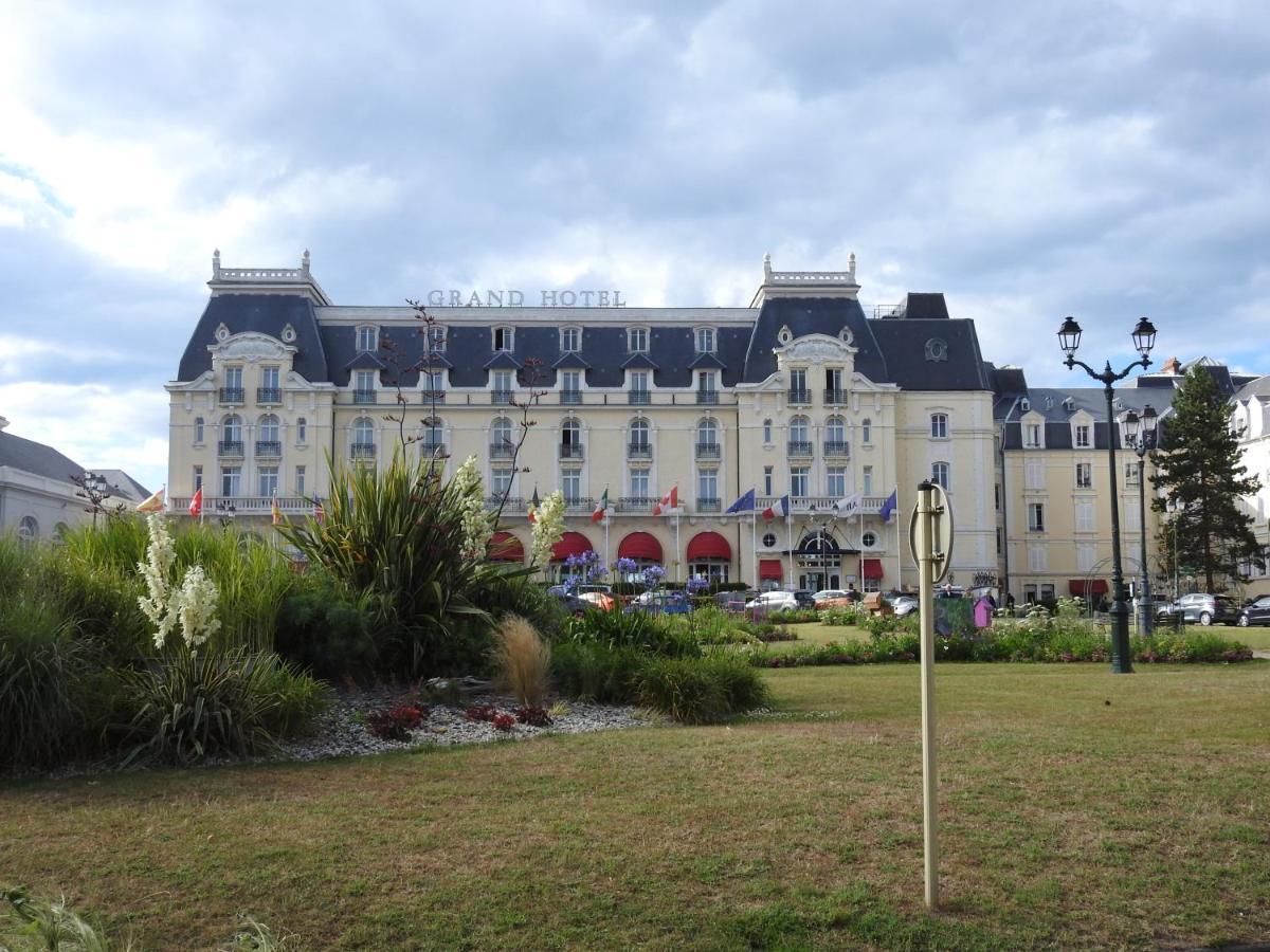 Apartmán Les 3 Mouettes A Cabourg - Cote Normande Exteriér fotografie